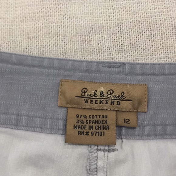 Bundle of 2 Chico’s capris and 1 Peck&Peck capris - Picture 8 of 11